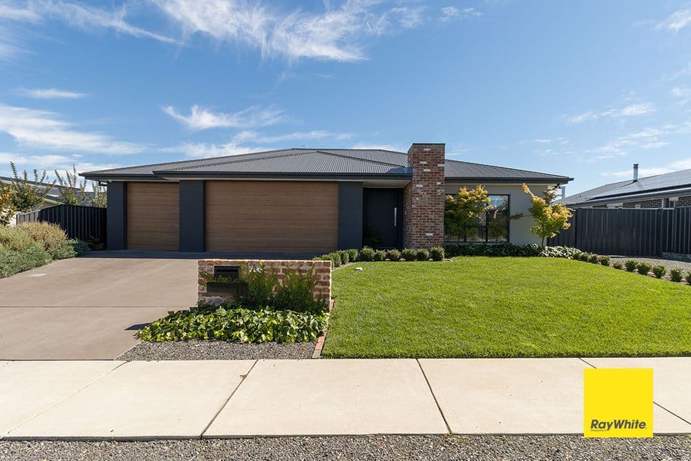 6 Hopkins Street, Bungendore NSW 2621, Bungendore - Thumbnail 3