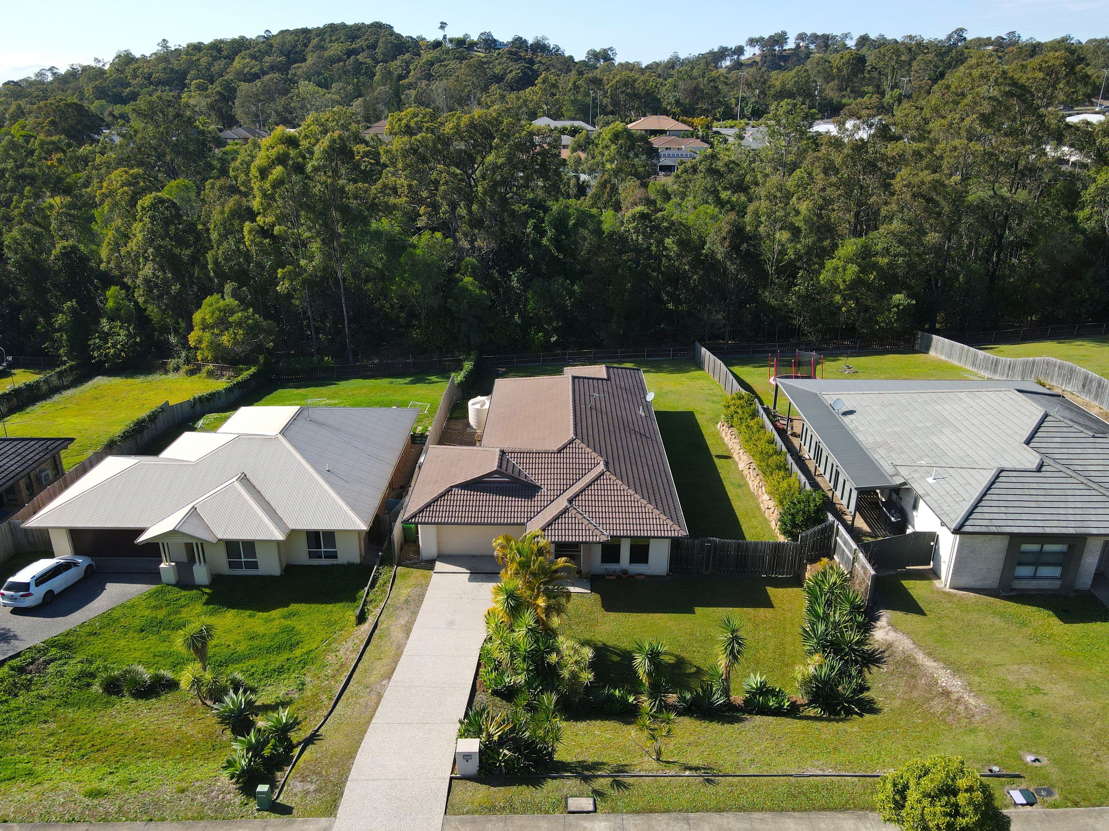 8 Gordon Drive, Upper Coomera QLD 4209, Upper Coomera - Thumbnail 2