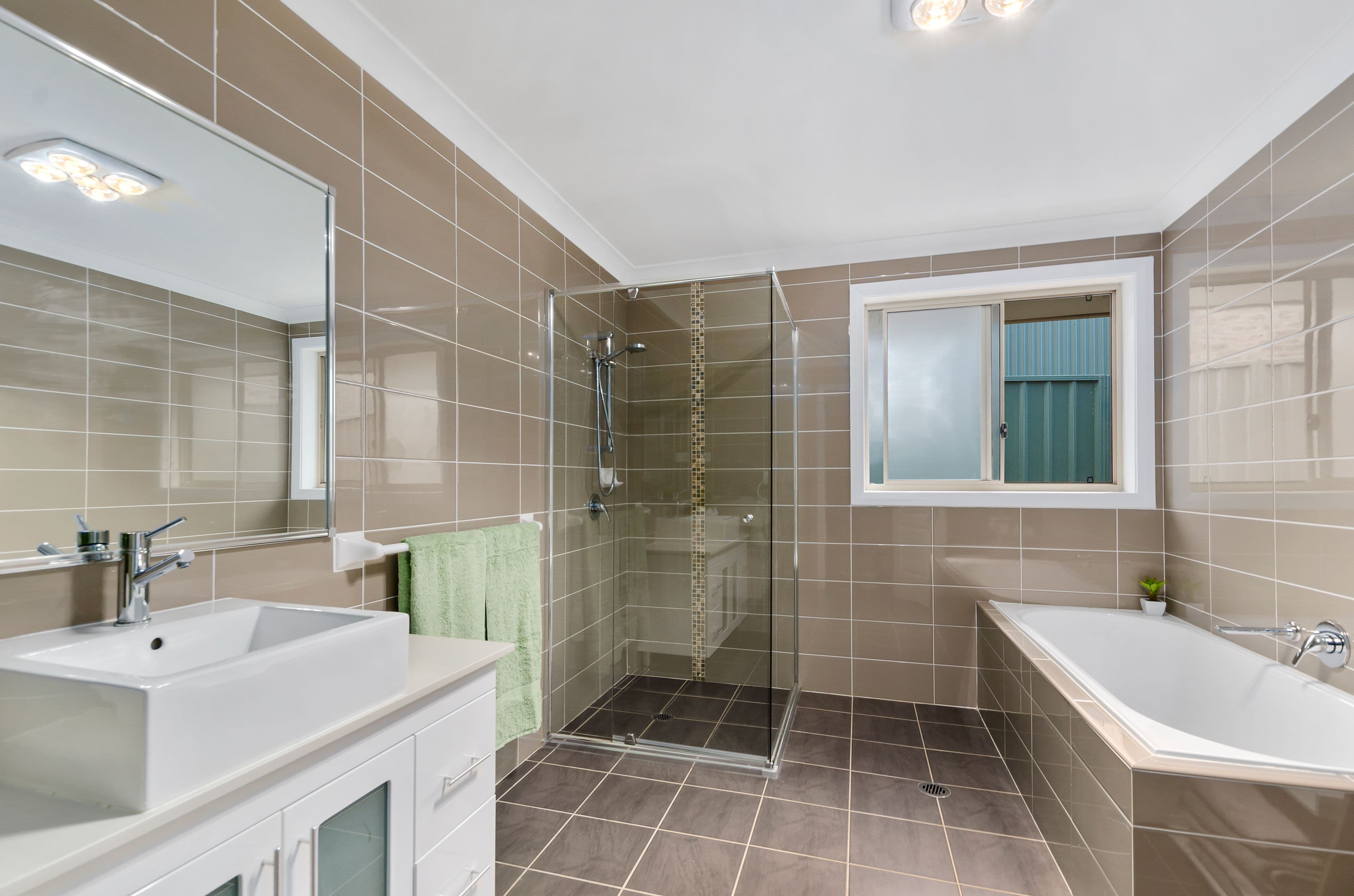 10 Pirrillie Street, Hill Top - Thumbnail 3