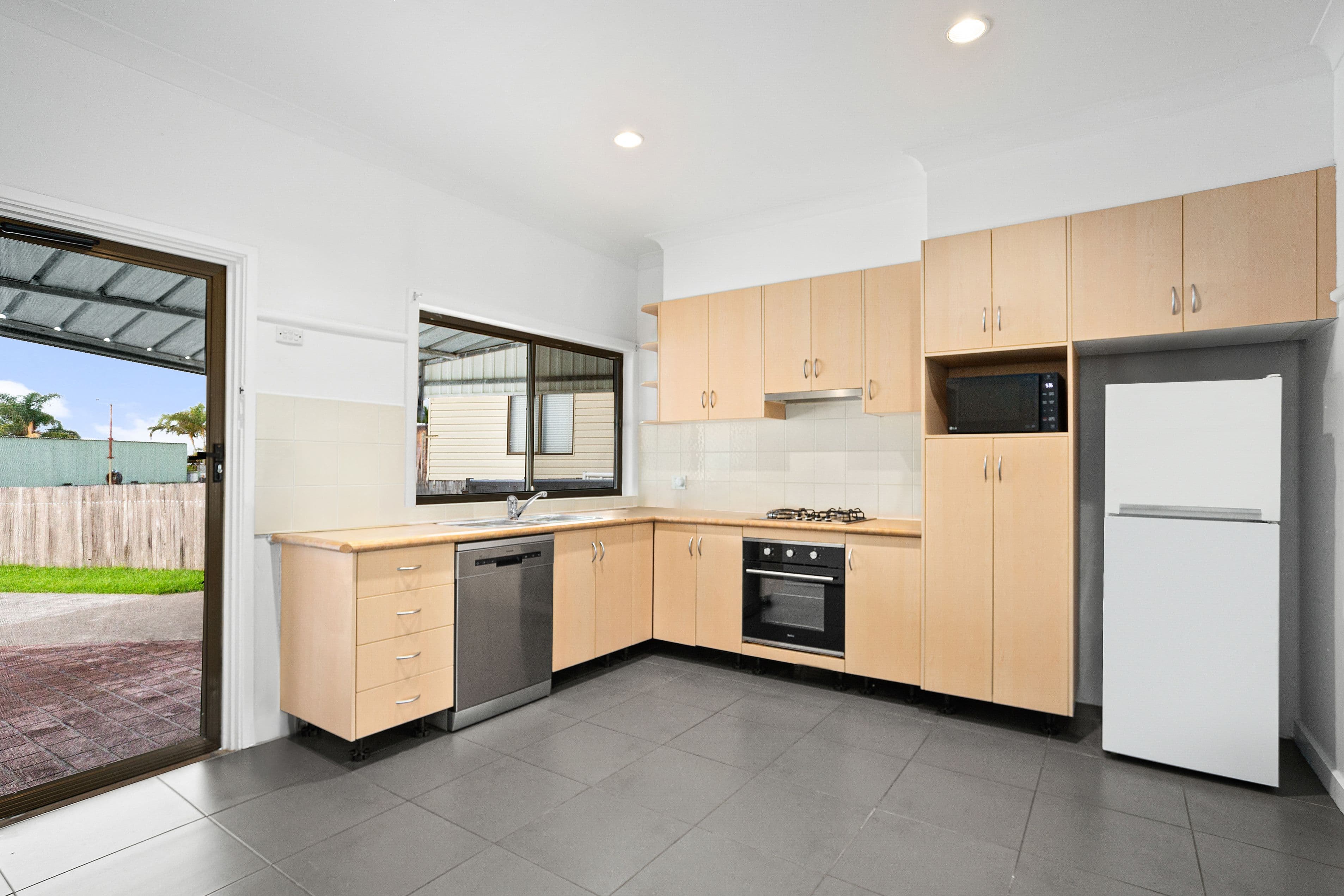 94 Addison Avenue, Lake Illawarra NSW 2528, Lake Illawarra - Thumbnail 2