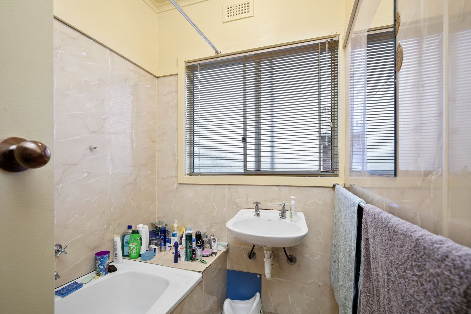 25 Montgomery Street, Ararat VIC 3377, Ararat - Thumbnail 5