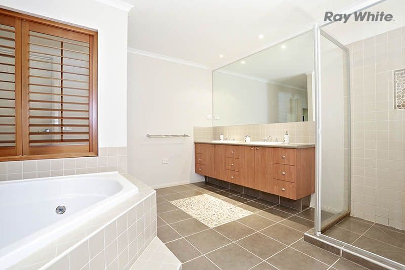 13 Windsor Court, HILLSIDE VIC 3037, Hillside - Thumbnail 2