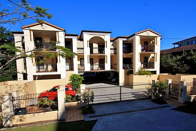127 Macquarie Street, ST LUCIA QLD 4067, St Lucia - Image 1
