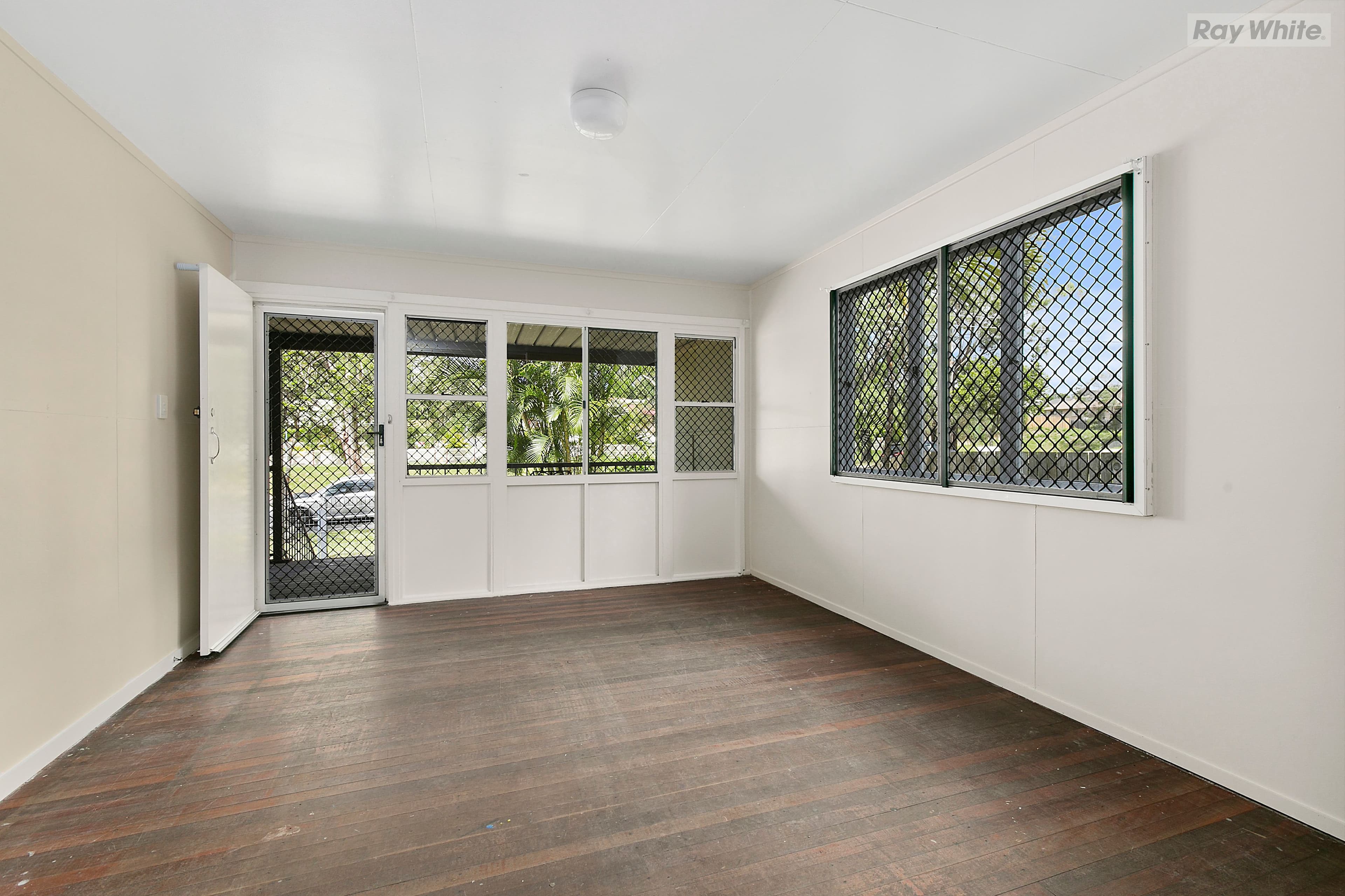 69 Albert Street, Goodna QLD 4300, Goodna - Thumbnail 2