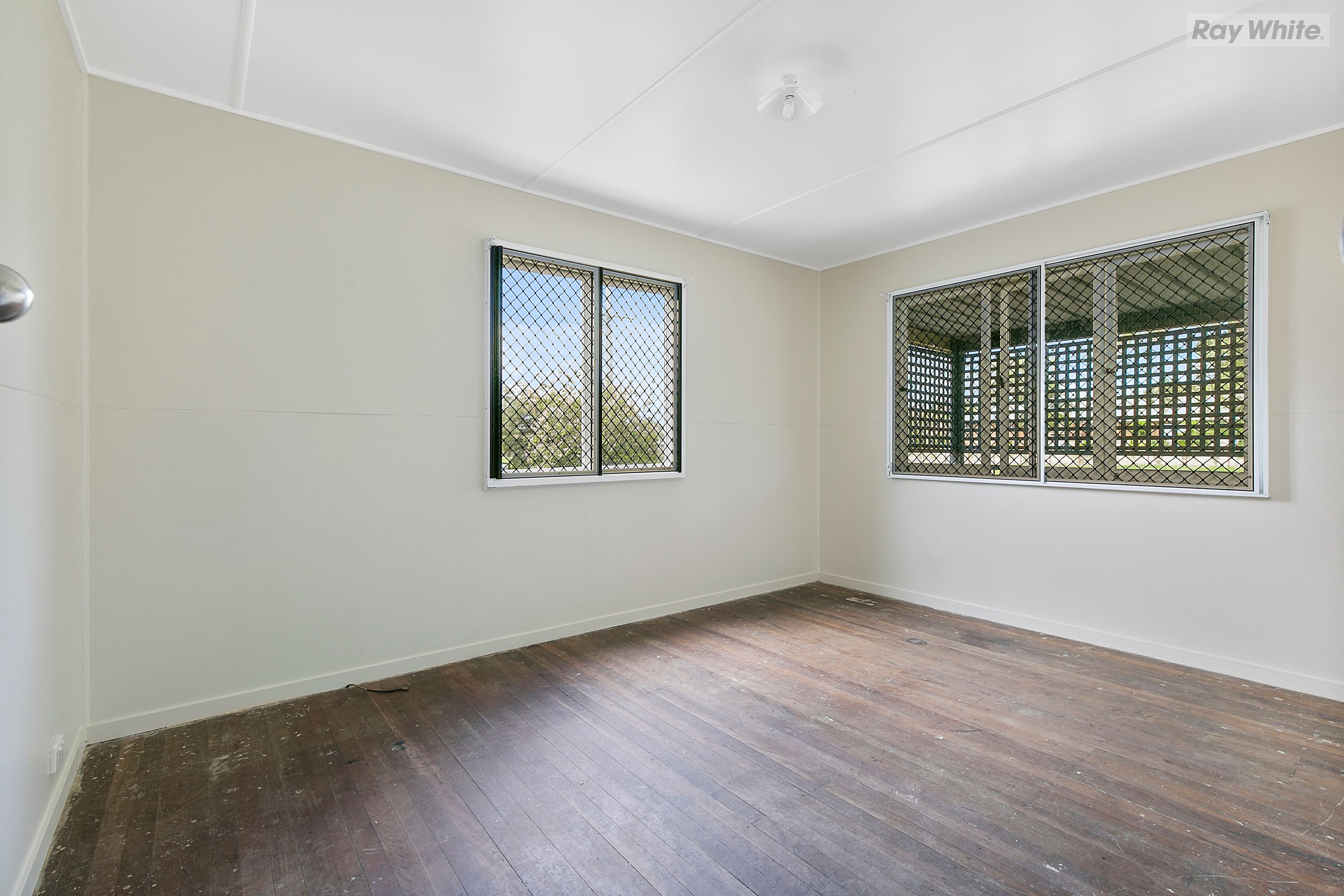 69 Albert Street, Goodna QLD 4300, Goodna - Thumbnail 4