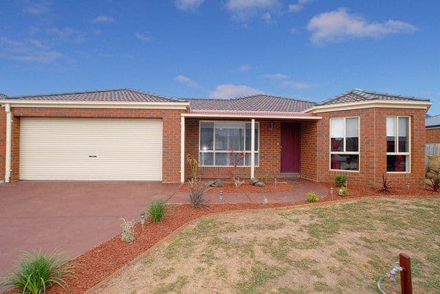 13 Mandarin Grove, WERRIBEE VIC 3030, Werribee - Image 1