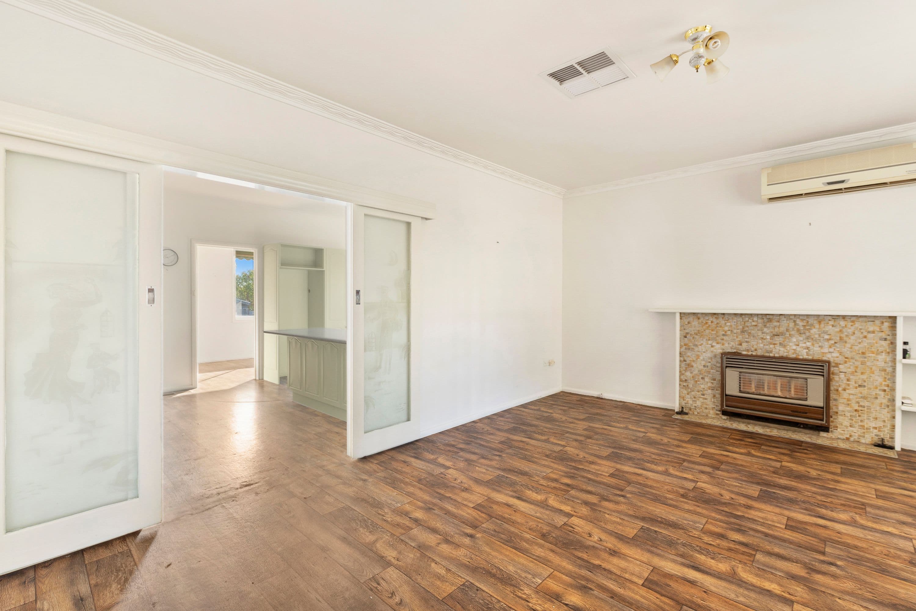 45 Loco Street, Seymour VIC 3660, Seymour - Thumbnail 5