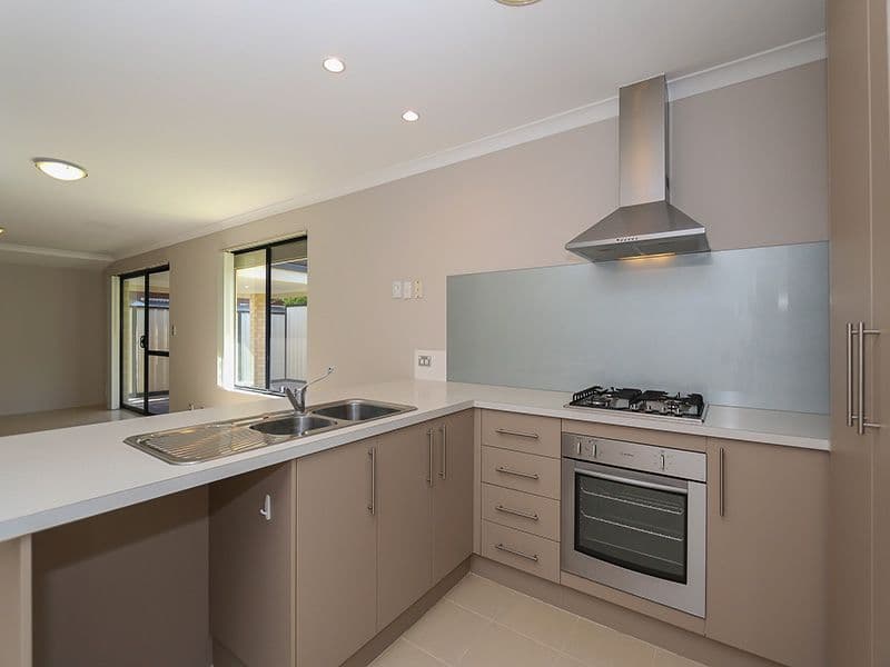 12A Sandleford Way, Morley WA 6062, Morley - Thumbnail 3