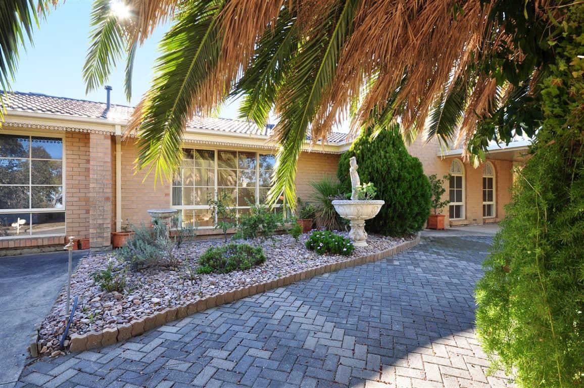 19 Jade Crescent, ABERFOYLE PARK SA 5159, Aberfoyle Park - Thumbnail 2
