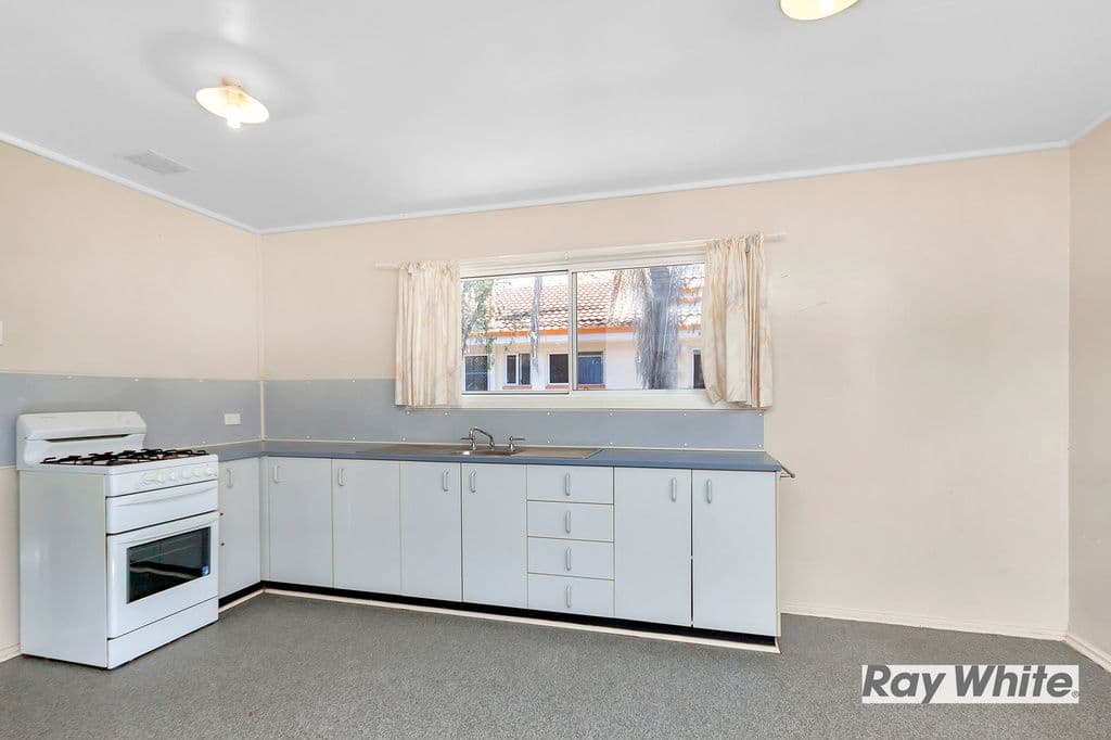 17 Tessman Street, RIVERVIEW QLD 4303, Riverview - Thumbnail 3