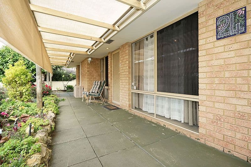 24 Yandal Crescent, Ballajura WA 6066, Ballajura - Thumbnail 2