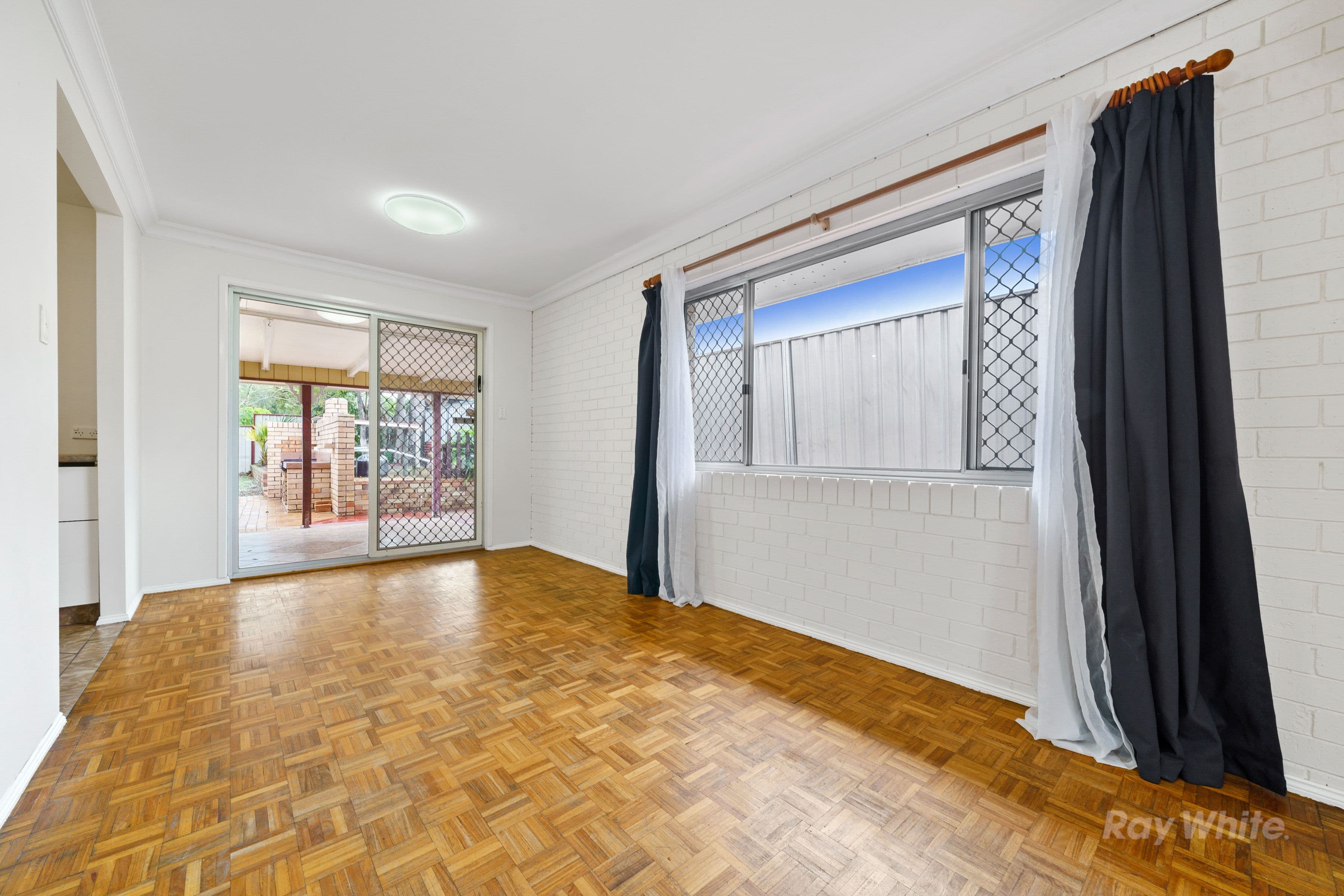819 Wembley Road, Browns Plains QLD 4118, Browns Plains - Thumbnail 4