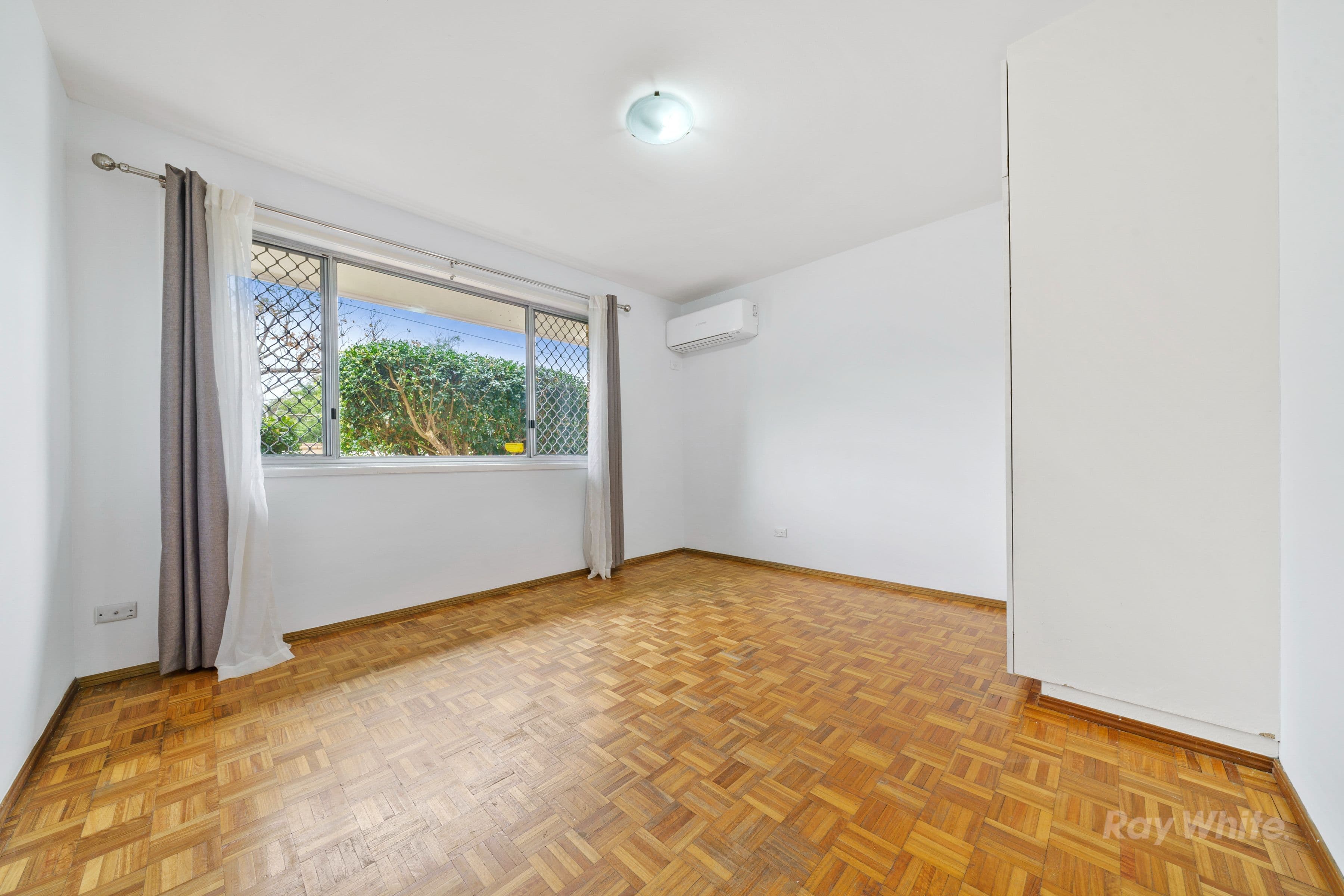 819 Wembley Road, Browns Plains QLD 4118, Browns Plains - Thumbnail 6