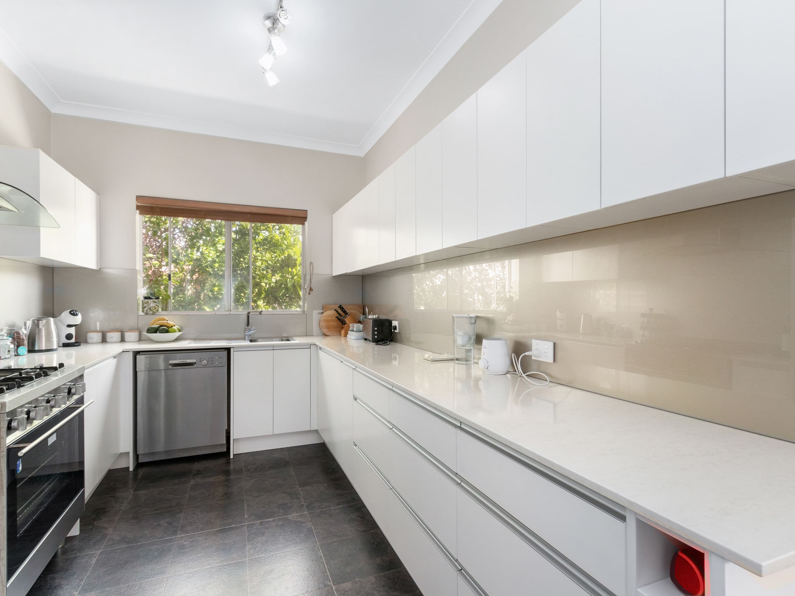 8 Bickley Crescent, Manning WA 6152, Manning - Thumbnail 8