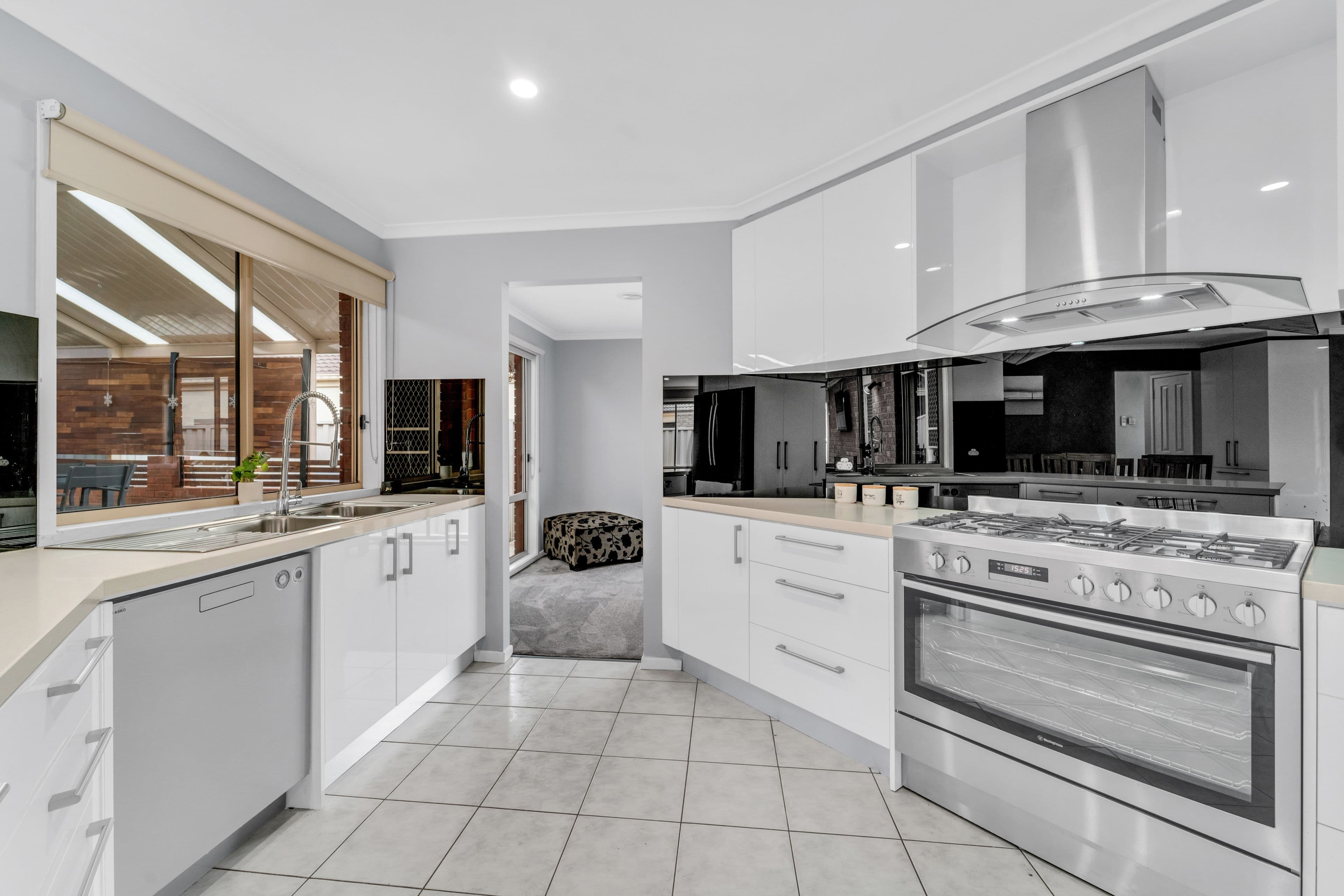 5 Emerald Circuit, Craigieburn VIC 3064, Craigieburn - Thumbnail 3