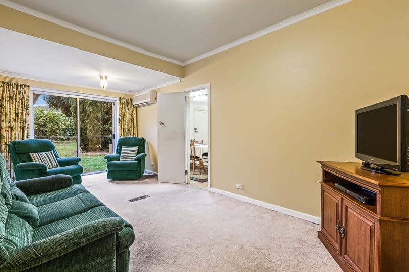 17 Mountain Crescent, Mulgrave VIC 3170, Mulgrave - Thumbnail 4