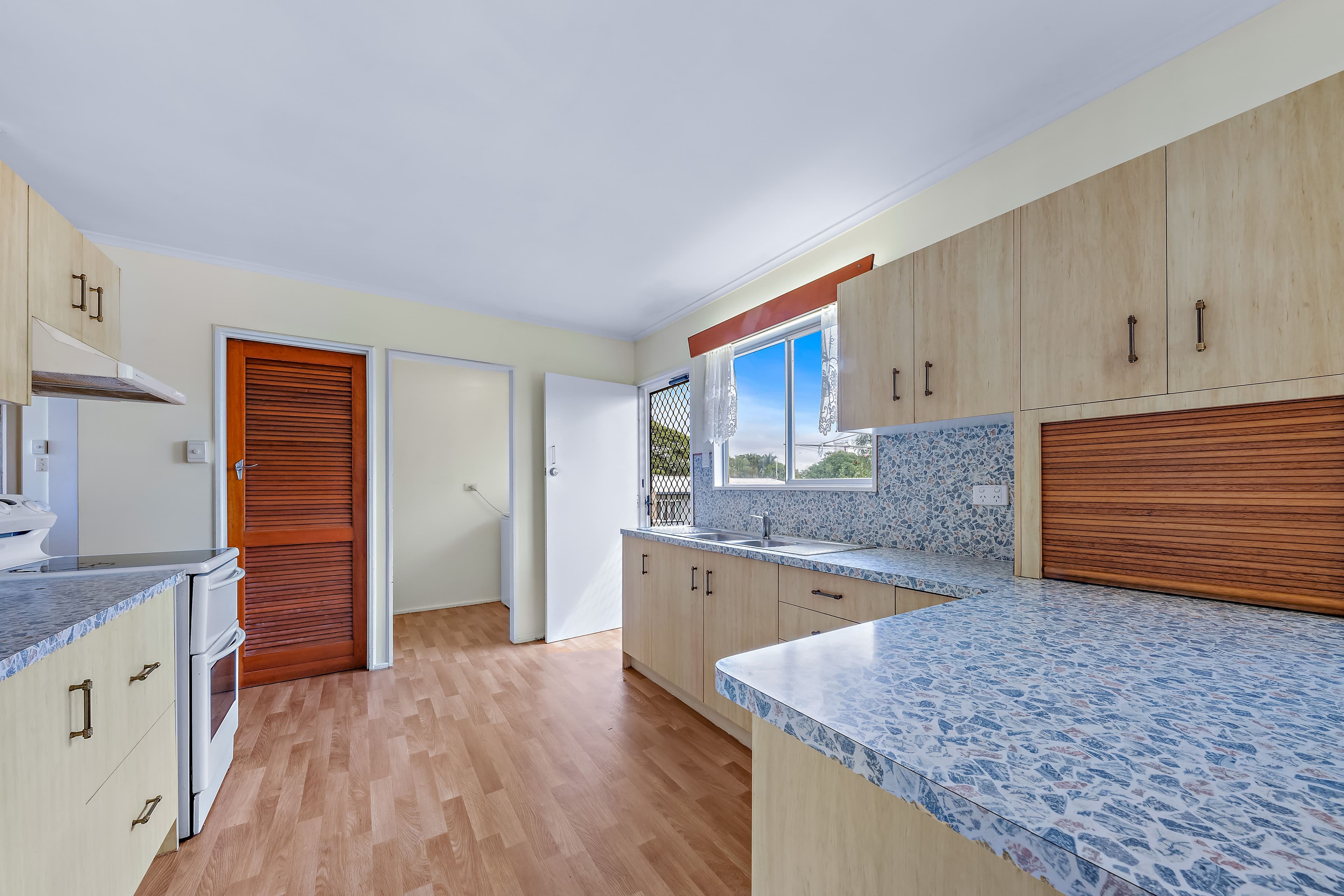 6 Anzac Road, Proserpine QLD 4800, Proserpine - Thumbnail 4