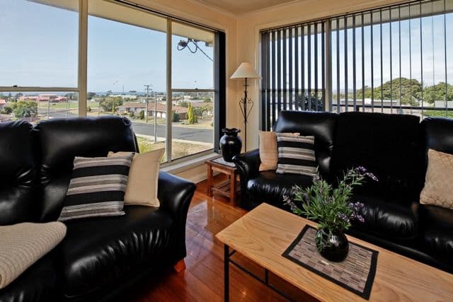 121 Gunn Street, DEVONPORT TAS 7310, Devonport - Thumbnail 3