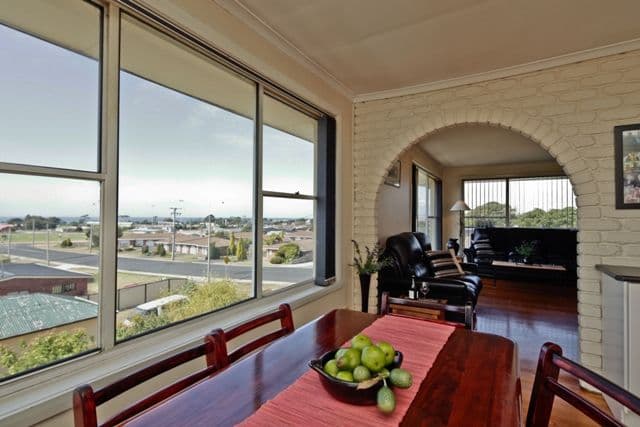 121 Gunn Street, DEVONPORT TAS 7310, Devonport - Thumbnail 4