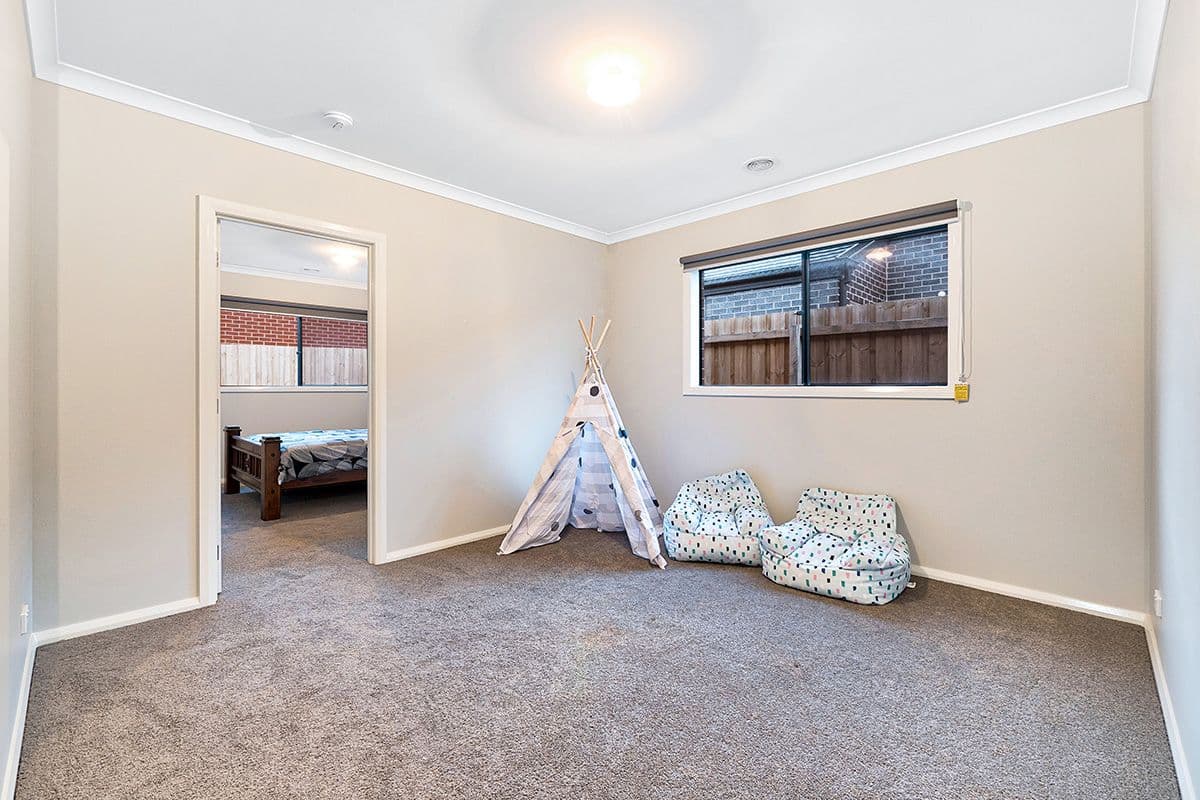 5 Pedro Street, Clyde North VIC 3978, Clyde North - Thumbnail 7