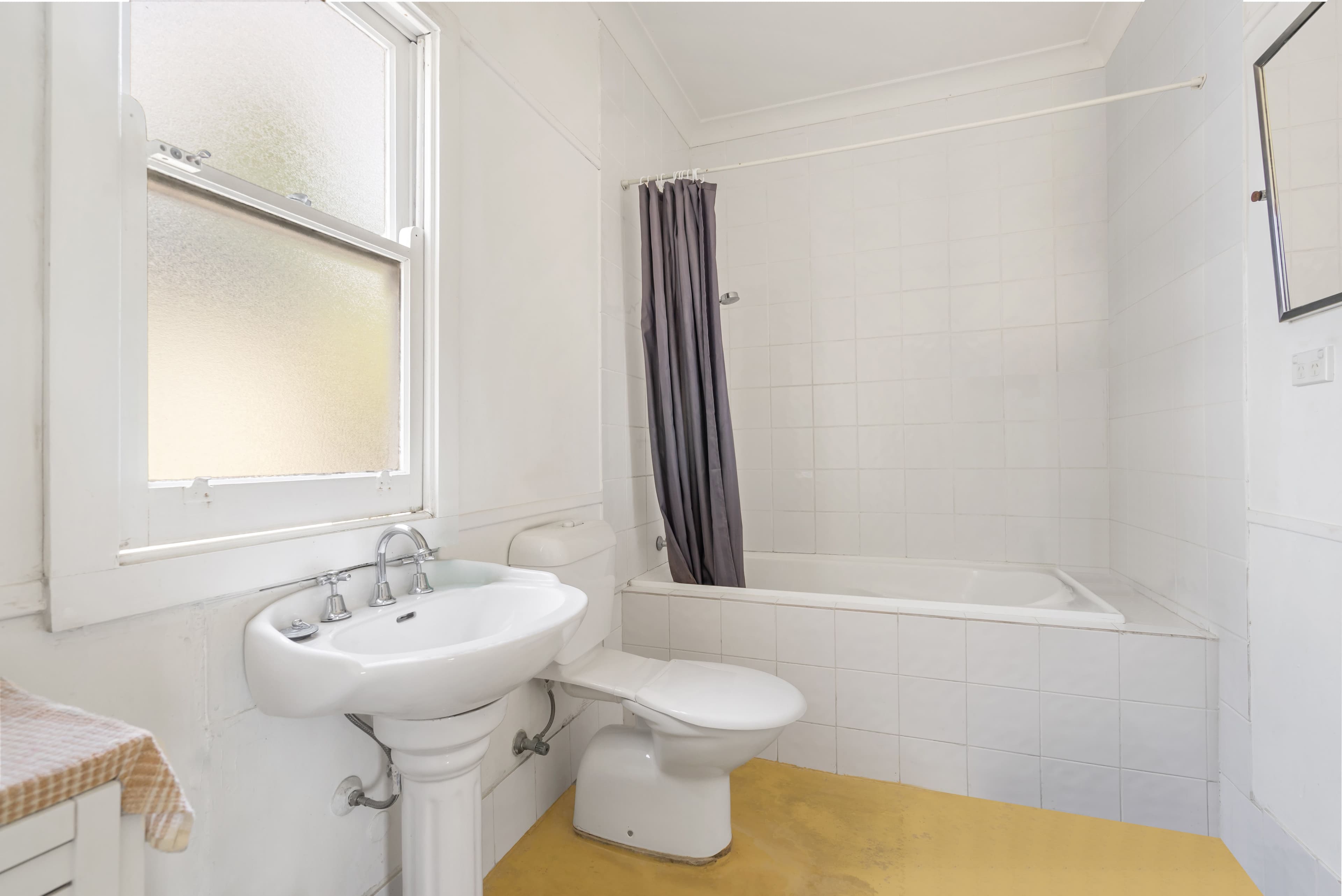 22 Trafalgar Avenue, Woy Woy NSW 2256, Woy Woy - Thumbnail 6