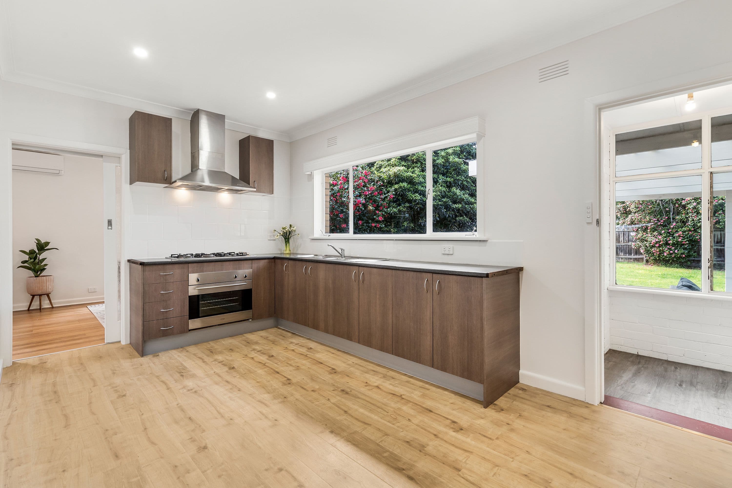 90 Wanda Street, Mulgrave VIC 3170, Mulgrave - Thumbnail 4