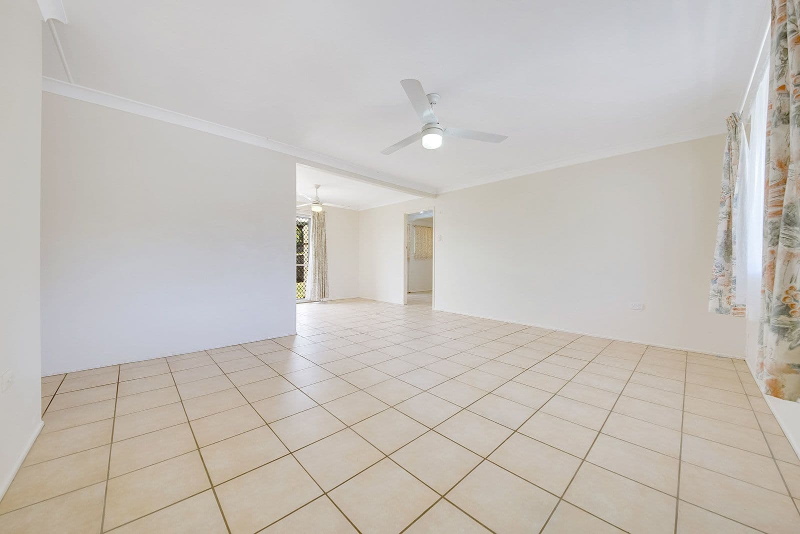 14 Illawarra Drive, Kin Kora QLD 4680, Kin Kora - Thumbnail 5