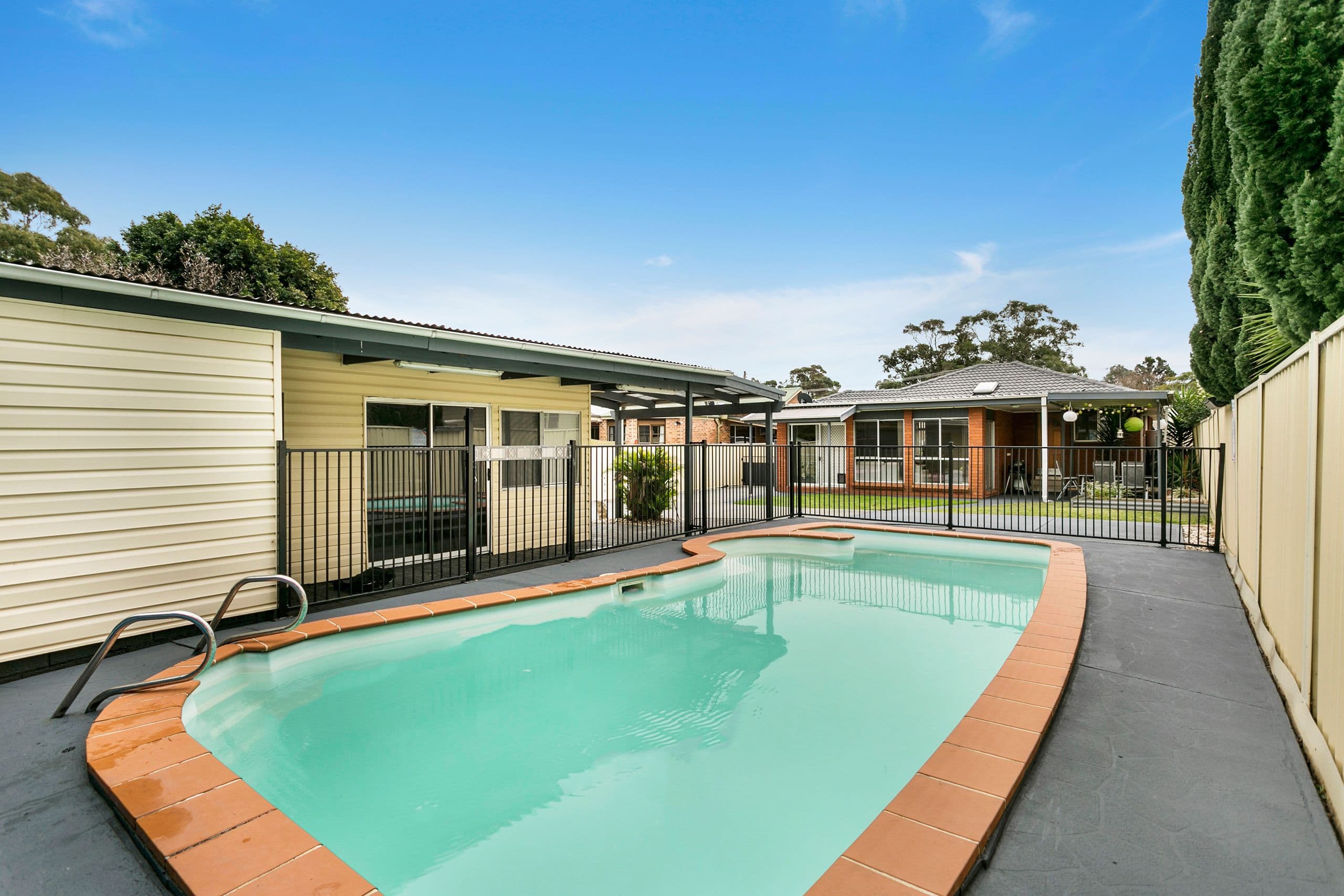 19 Hopetoun Street, Oak Flats - Thumbnail 2