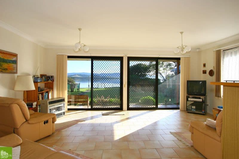 17 Newton Crescent, Oak Flats NSW 2529, Oak Flats - Thumbnail 2