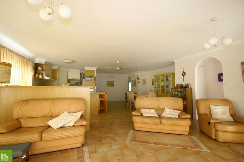 17 Newton Crescent, Oak Flats NSW 2529, Oak Flats - Thumbnail 6