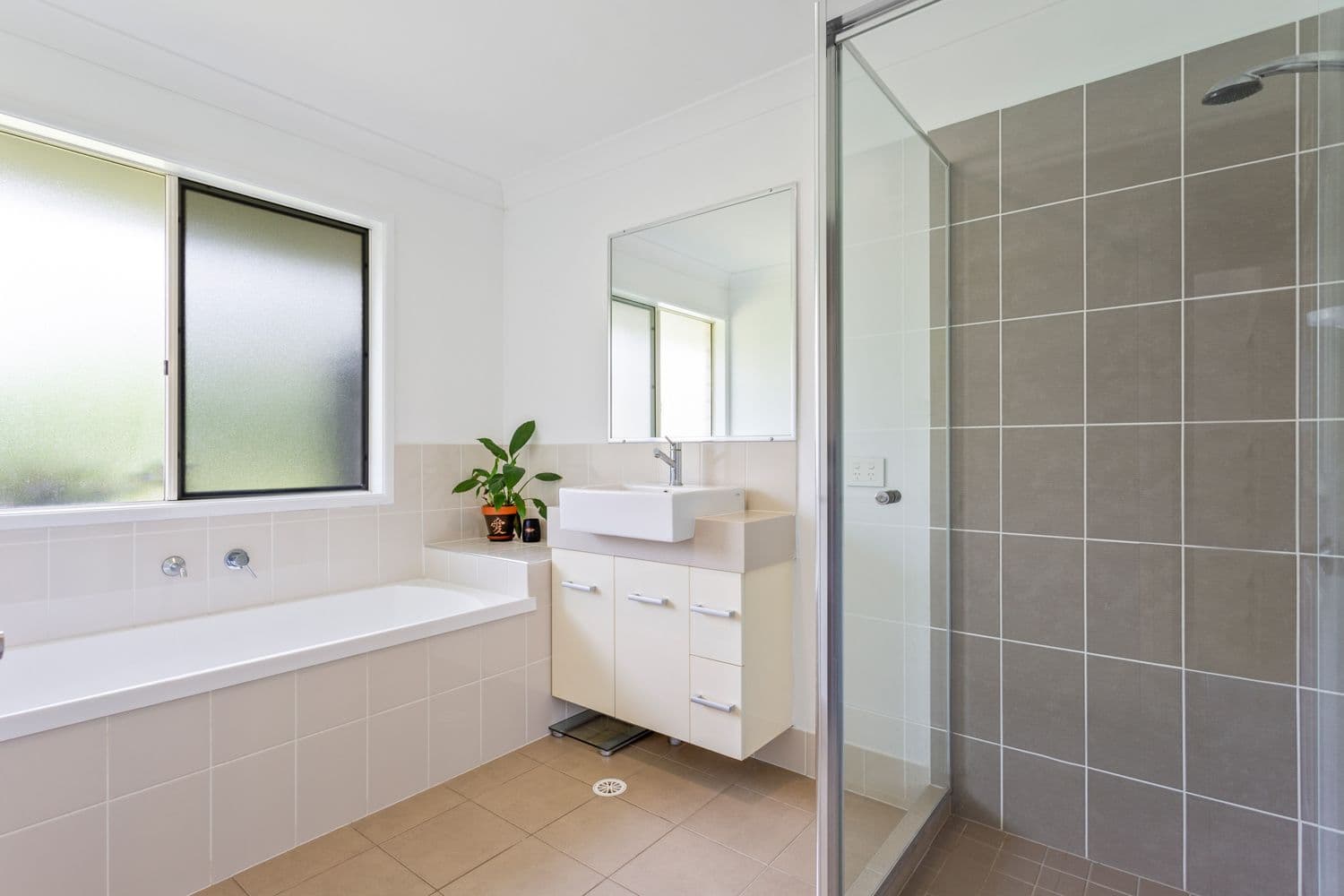 6A Nichols Avenue, Beerwah QLD 4519, Beerwah - Thumbnail 4