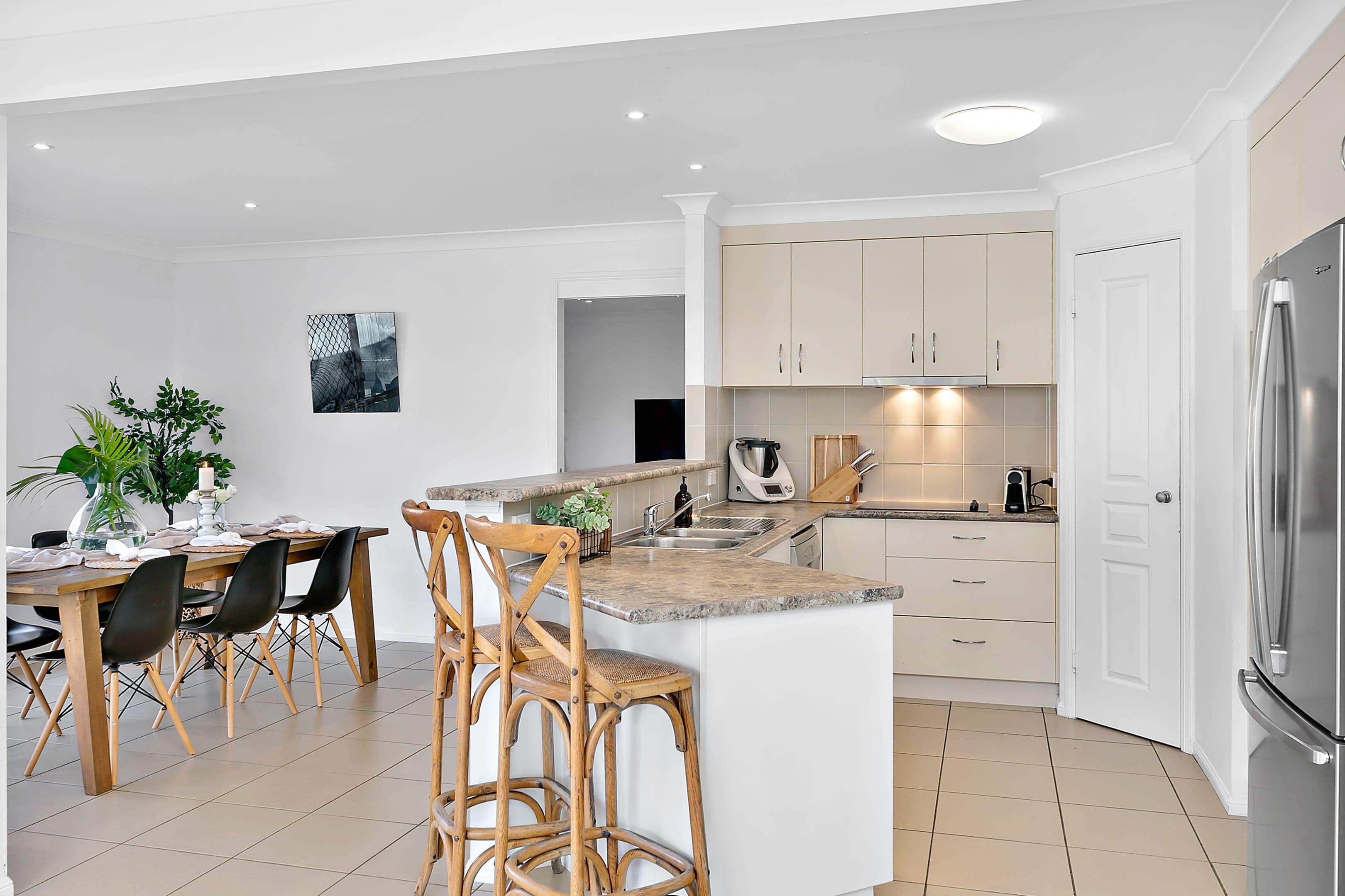 2 Lamb Close, Victoria Point QLD 4165, Victoria Point - Thumbnail 2