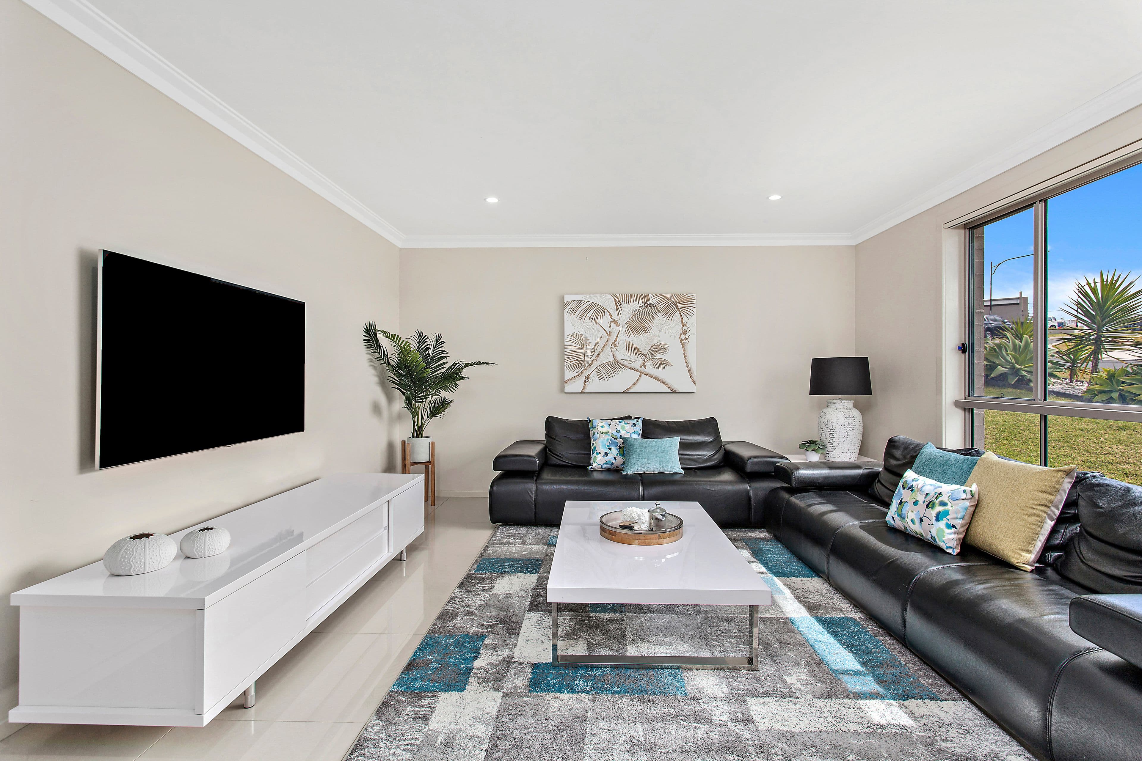 2 Elizabeth Circuit, Flinders - Image 1