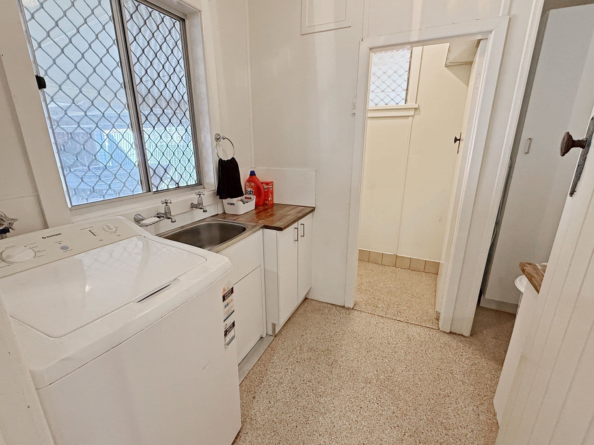 10 Grosvenor Street, Narrandera, Narrandera - Thumbnail 2