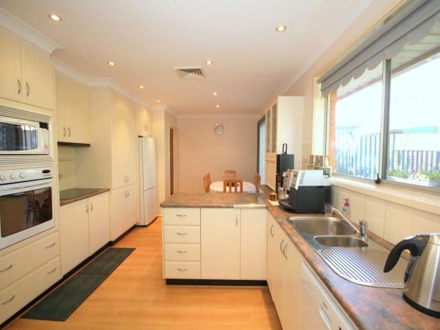117 Flinders Road, GEORGES HALL NSW 2198, Georges Hall - Thumbnail 3