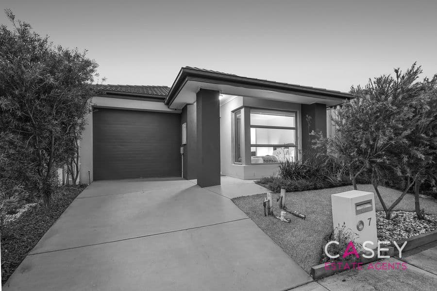 7 Fenix Way, Clyde North, VIC 3978, Clyde North - Image 1
