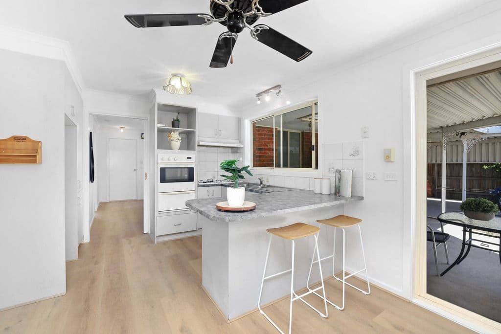 132 Cambridge Crescent, Wyndham Vale VIC 3024, Wyndham Vale - Thumbnail 4