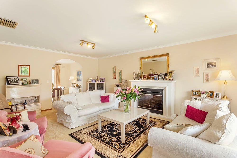 7 Dellwood Court, Templestowe VIC 3106, Templestowe - Thumbnail 2