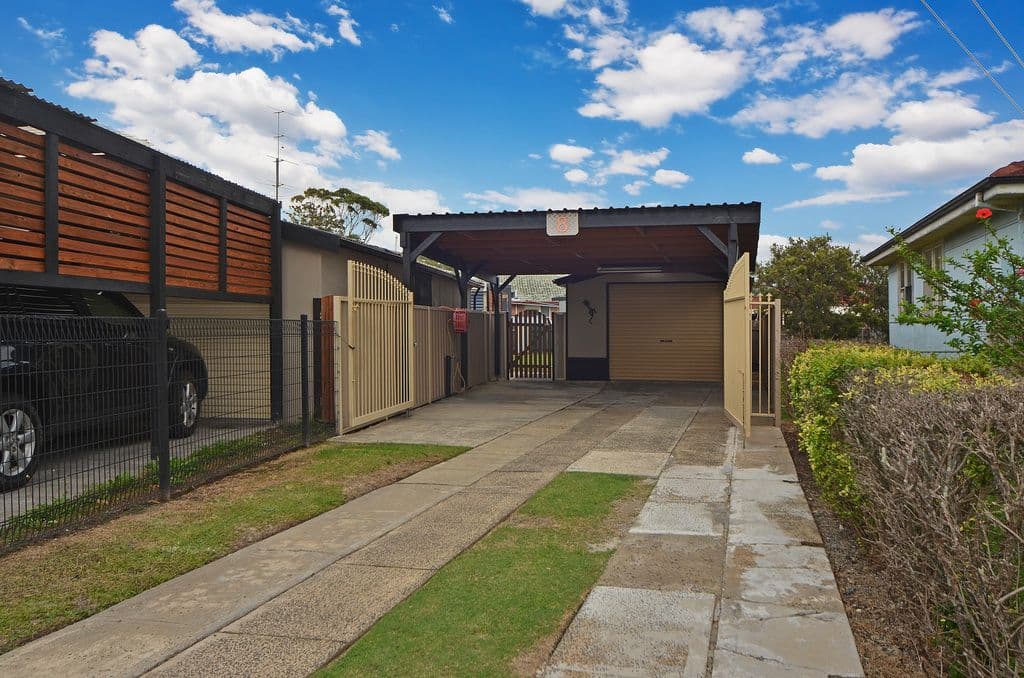 8 Messenger Road, Barrack Heights - Thumbnail 3