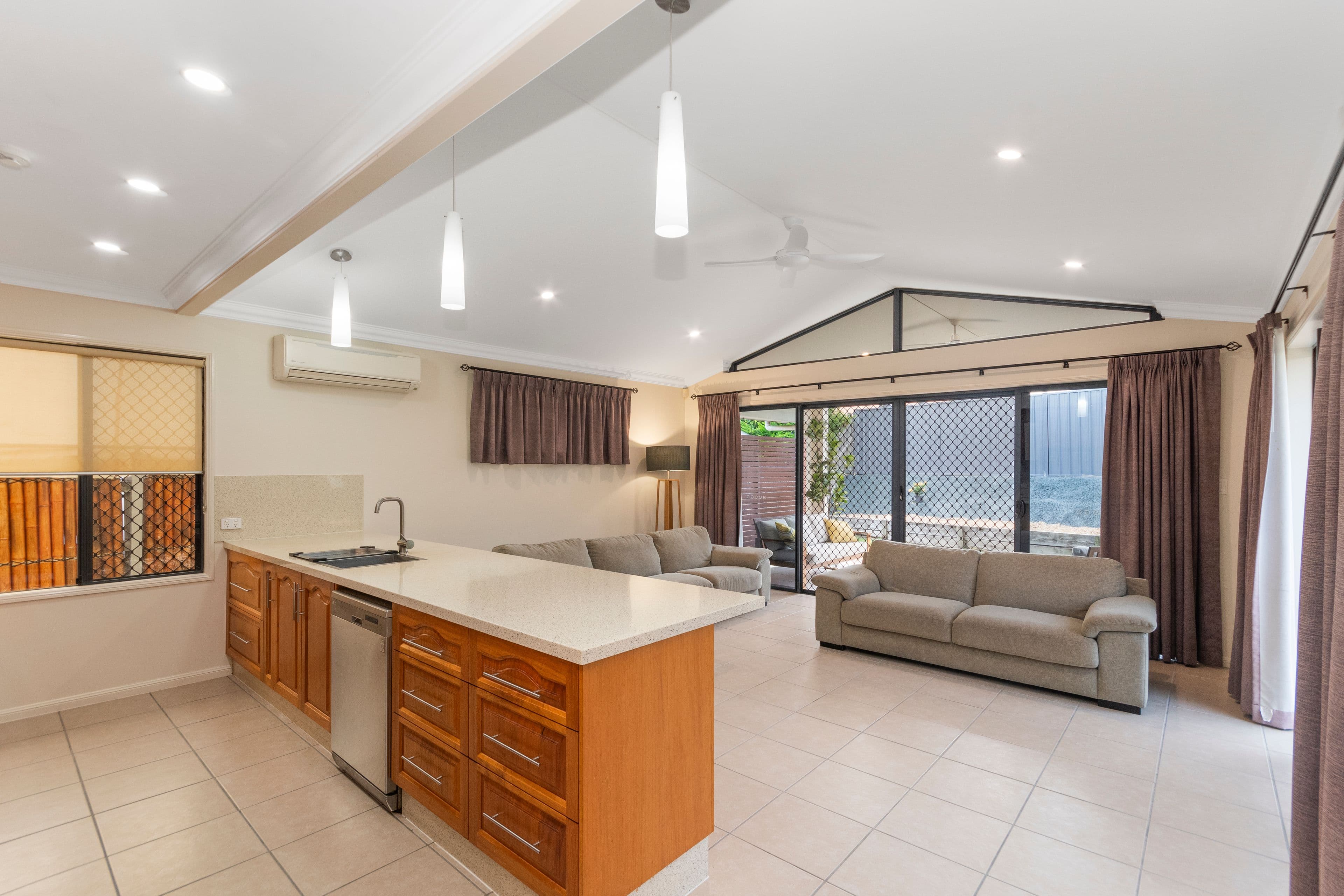 8 Kato Place, Mount Louisa QLD 4814, Mount Louisa - Thumbnail 4