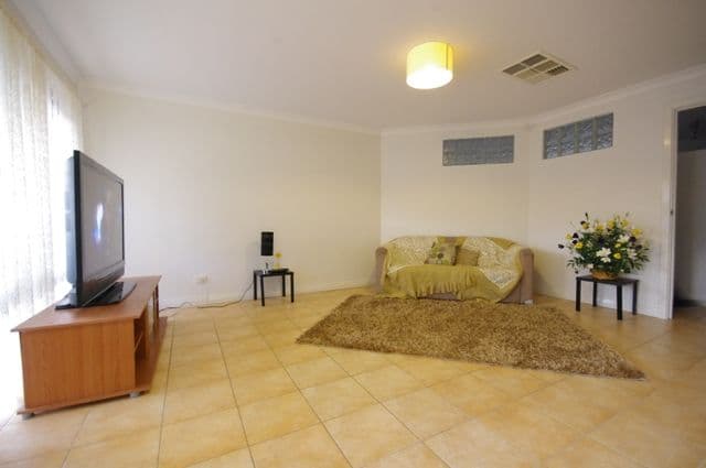 14 Bosberry Retreat, MIRRABOOKA WA 6061, Mirrabooka - Thumbnail 4