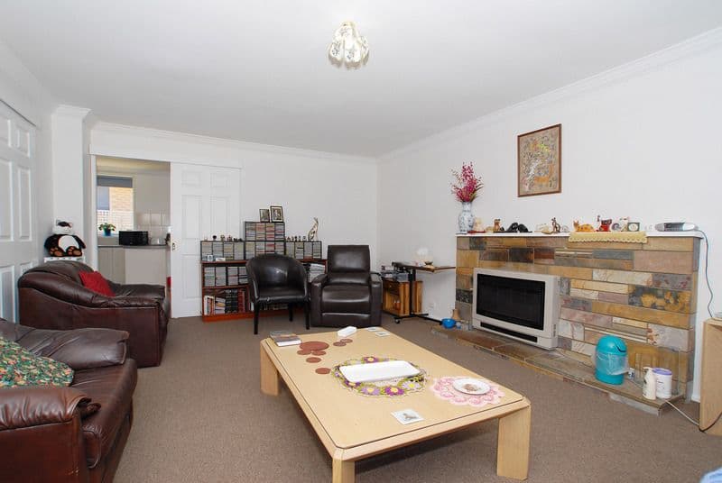 3 Karingal Drive, FRANKSTON VIC 3199, Frankston - Thumbnail 2