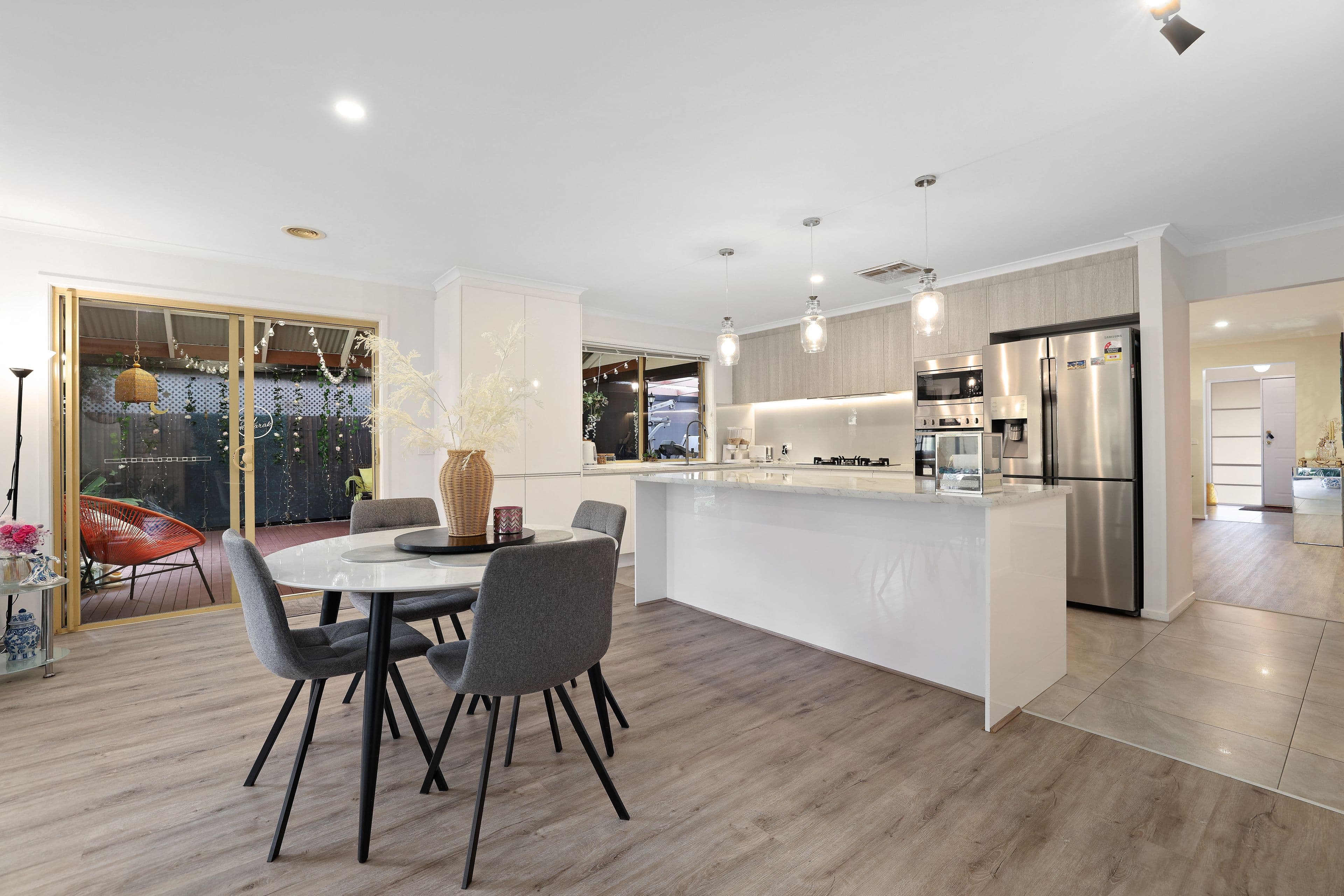 9 Niewand Avenue, Burnside VIC 3023, Burnside - Thumbnail 4