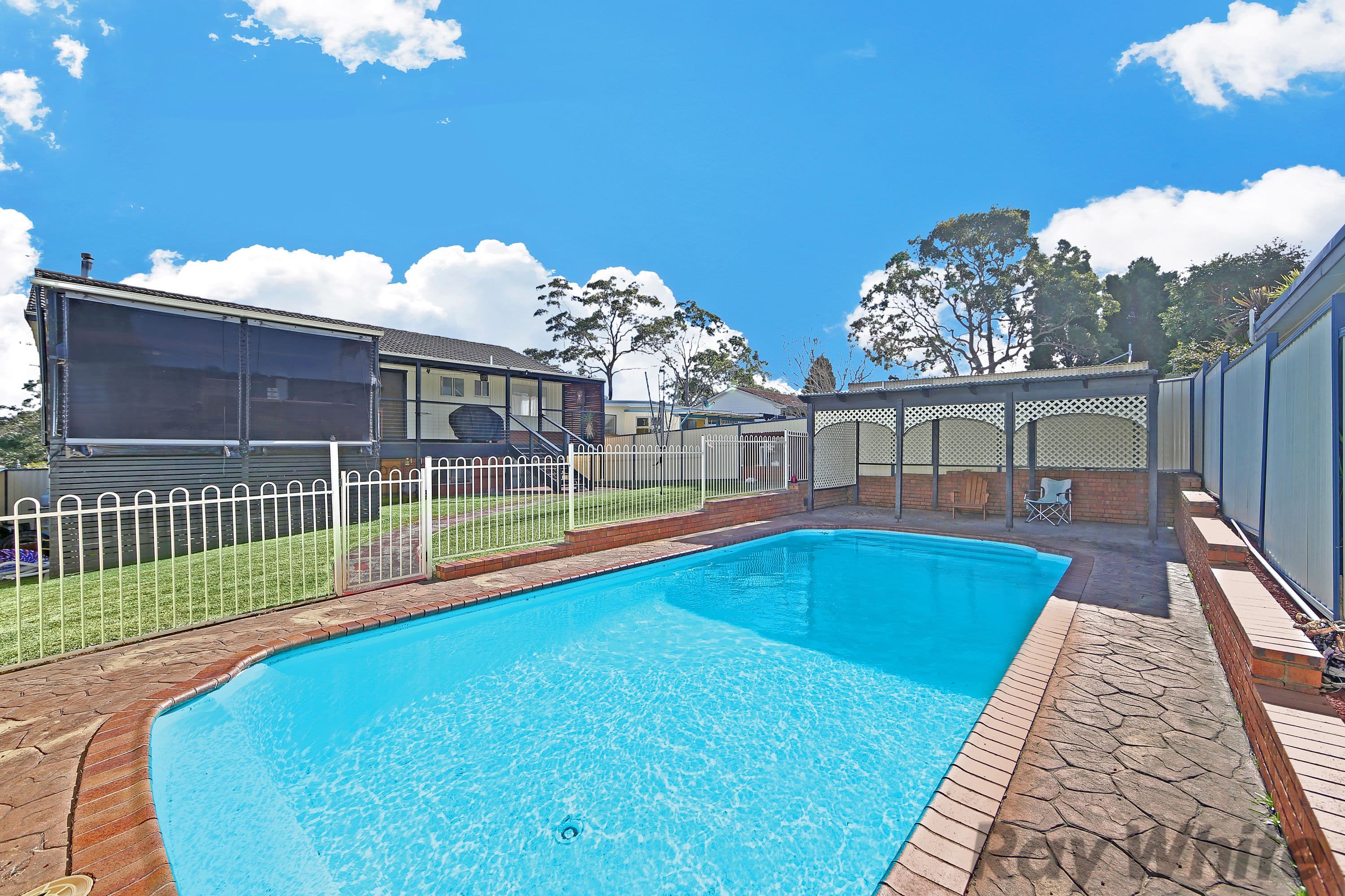 19 Laelana Avenue, Budgewoi - Image 1