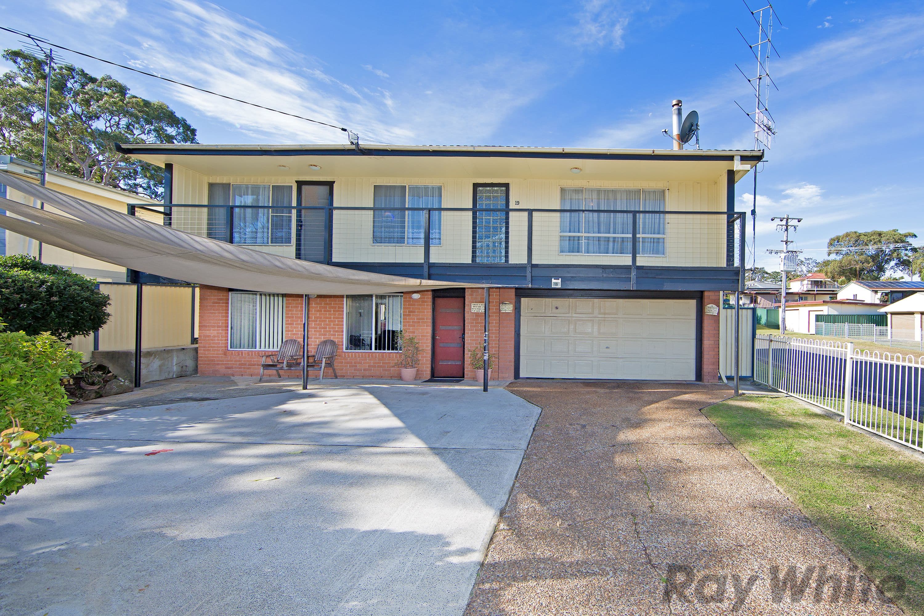 19 Laelana Avenue, Budgewoi - Thumbnail 2