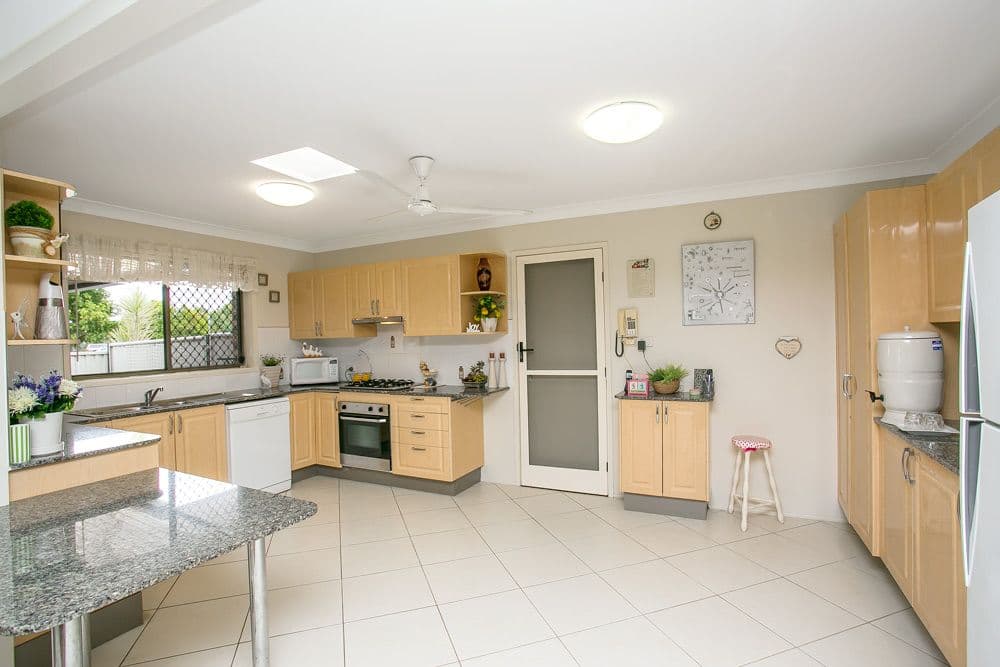 12 Endeavour Drive, BANKSIA BEACH QLD 4507, Banksia Beach - Thumbnail 3