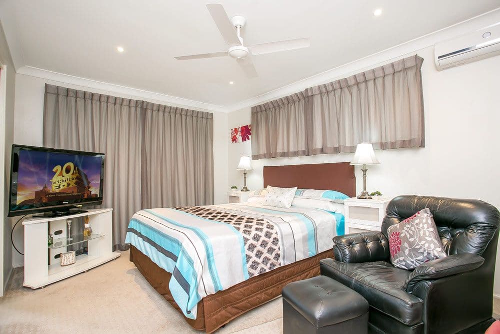 12 Endeavour Drive, BANKSIA BEACH QLD 4507, Banksia Beach - Thumbnail 8