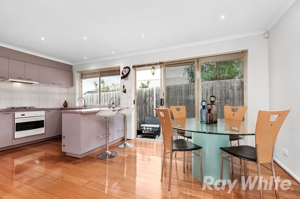 9 Surrey Road, Mount Waverley VIC 3149, Mount Waverley - Thumbnail 3