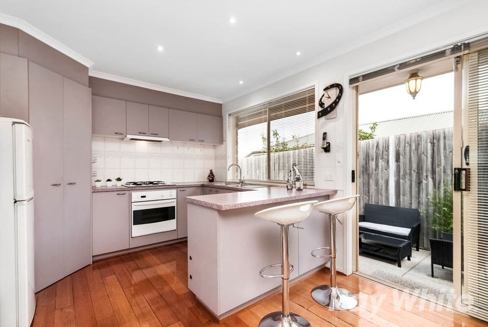 9 Surrey Road, Mount Waverley VIC 3149, Mount Waverley - Thumbnail 4