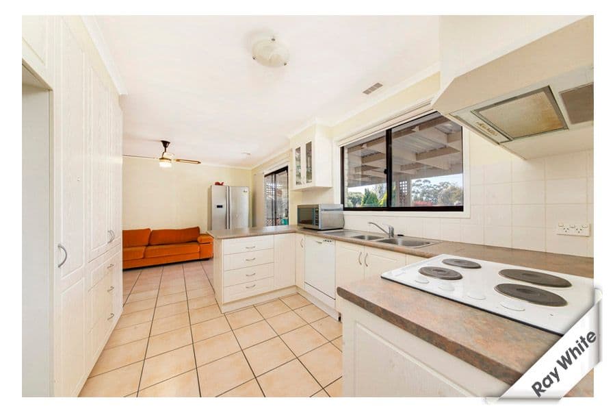 7 Dalton Place, FLOREY ACT 2615, Florey - Image 1